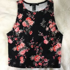 Floral crop top🌸